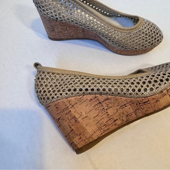 Stuart Weitzman Gold Mesh Cork Wedge Heels Girls Size 2 Kids Dressy Summer - Picture 4 of 11
